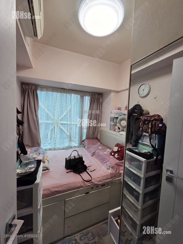 City Point Sell 3 Bedrooms 660 ft²