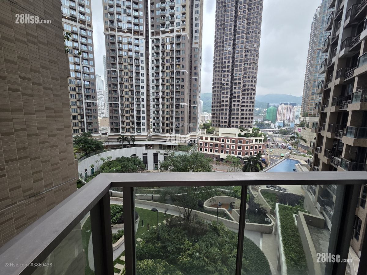 Parc City Rental 3 Bedrooms , 2 Bathrooms 781 ft²