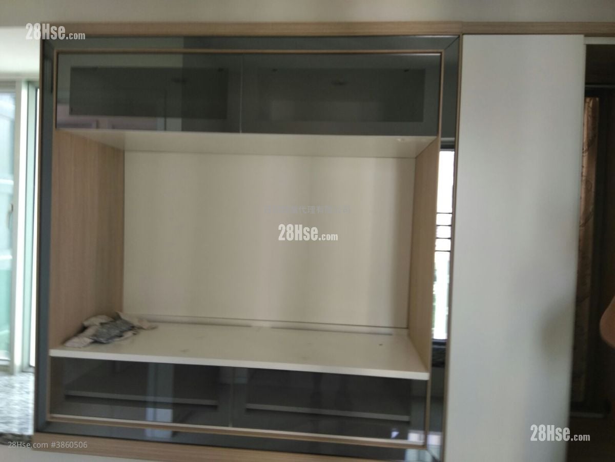 環宇海灣 租盤 3 房 , 2 浴室 696 平方呎