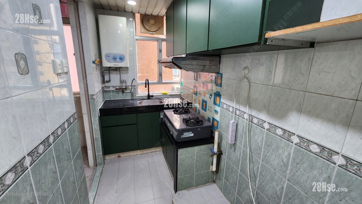 Lung Poon Court Rental 1 Bedroom , 1 Bathroom 353 ft²