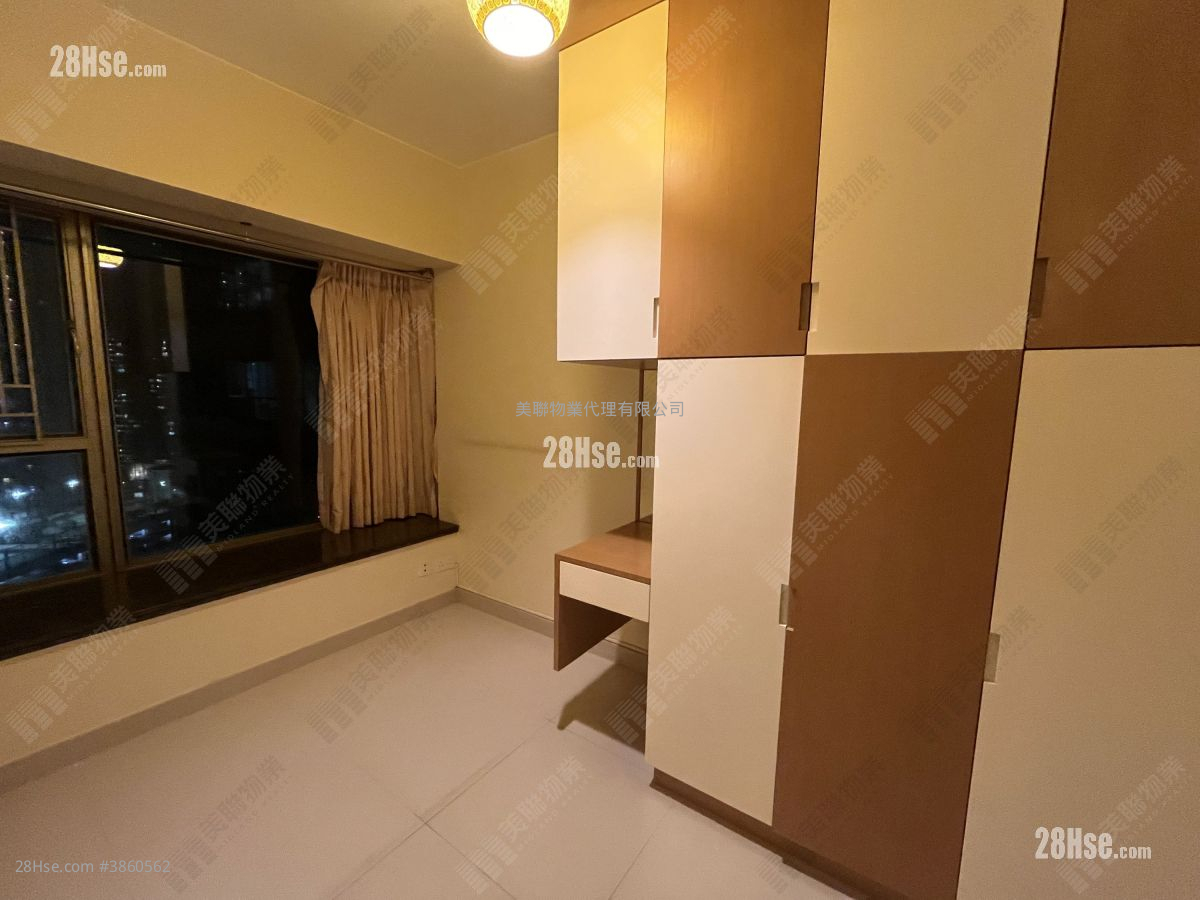 Tseung Kwan O Plaza Sell 2 Bedrooms , 1 Bathroom 414 ft²