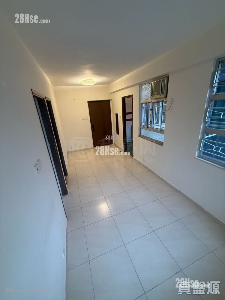 Ho Shun Yee Building Sell 1 Bedroom 266 ft²