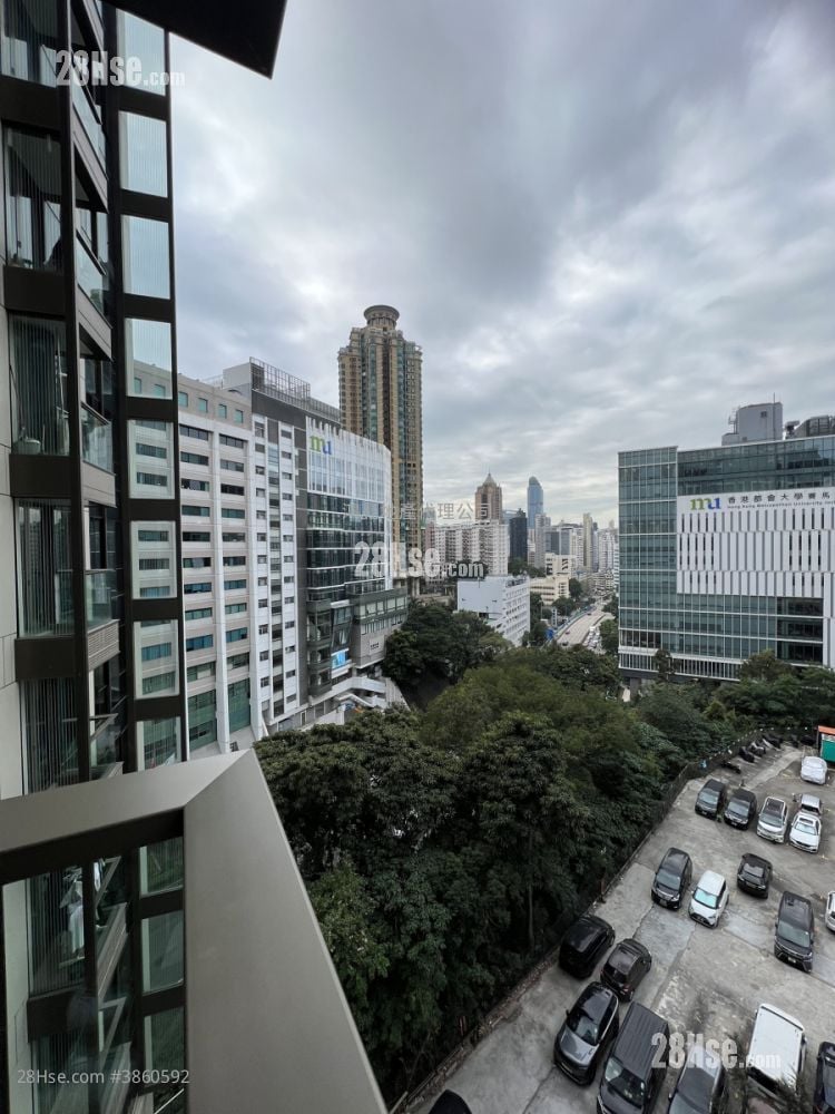 One Homantin Sell 2 Bedrooms , 1 Bathroom 493 ft²