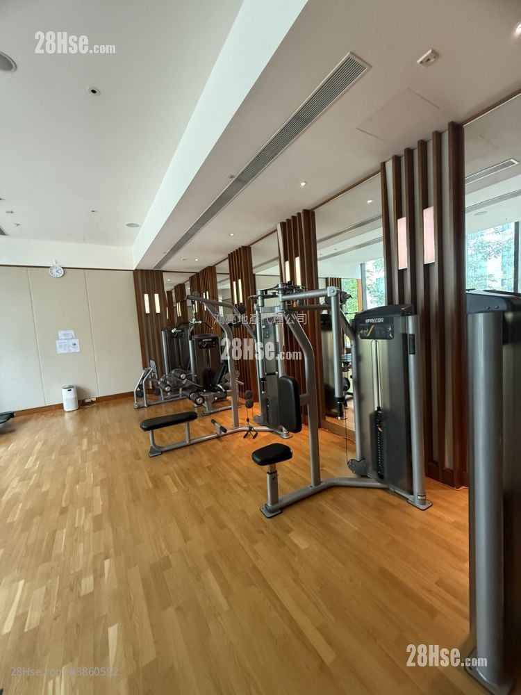 One Homantin Sell 2 Bedrooms , 1 Bathroom 493 ft²