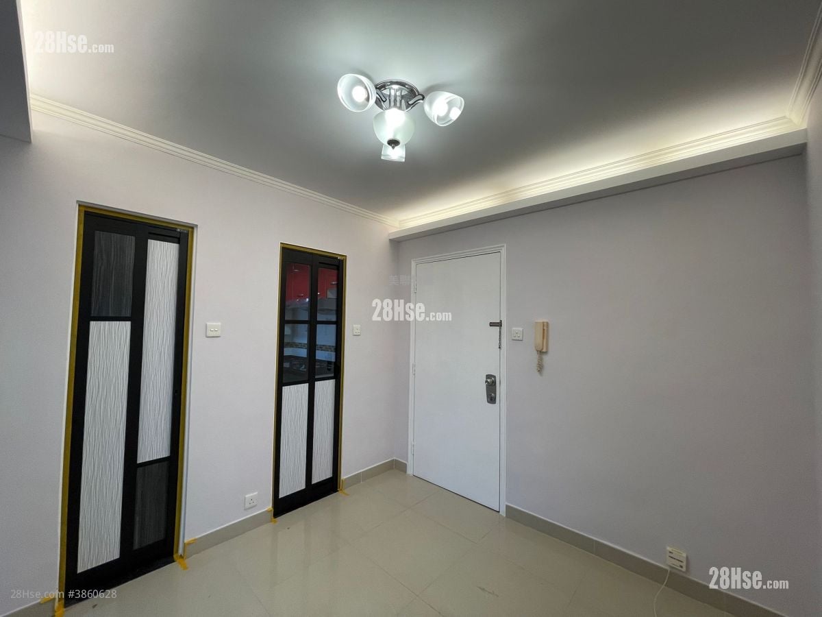 Shatin Centre Sell 2 Bedrooms 297 ft²
