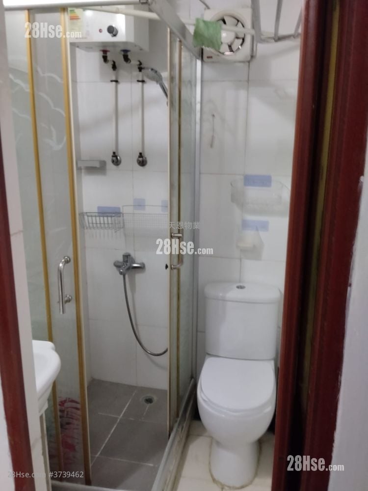 Tonnochy Towers Sell 3 Bedrooms , 1 Bathroom 419 ft²