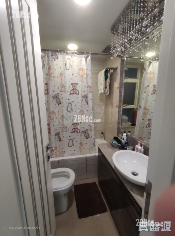La Splendeur Of Le Prestige Rental 3 Bedrooms , 2 Bathrooms 732 ft²