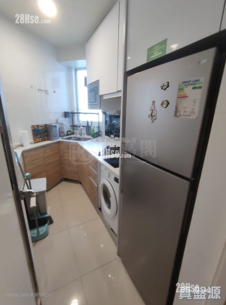 La Splendeur Of Le Prestige Rental 3 Bedrooms , 2 Bathrooms 732 ft²