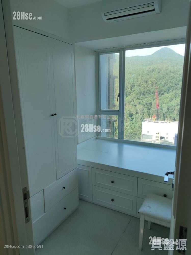 La Splendeur Of Le Prestige Rental 3 Bedrooms , 2 Bathrooms 732 ft²