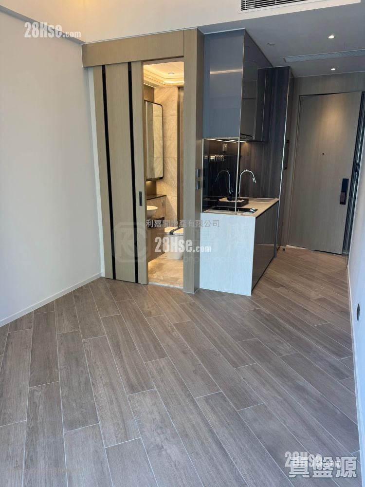 Henley Park Rental 388 ft²