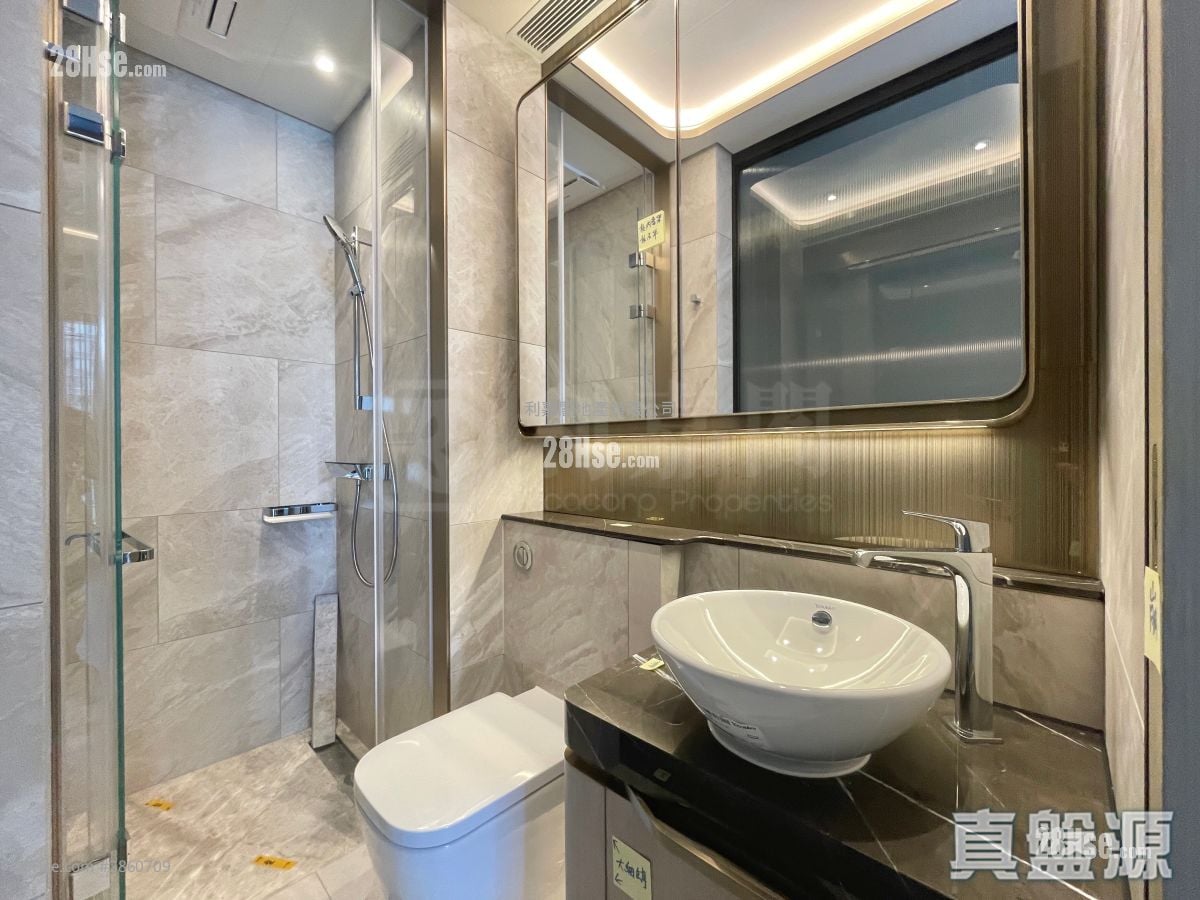 Henley Park Rental 388 ft²