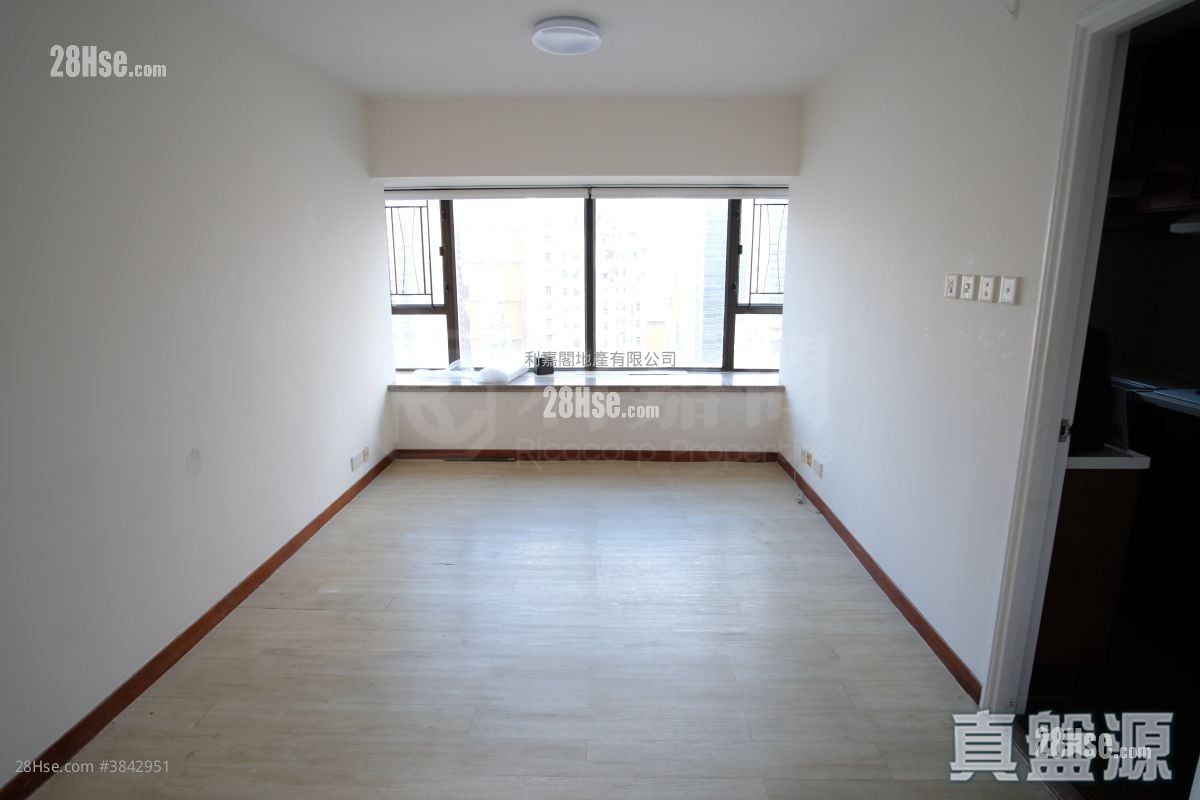 Honor Villa Sell 3 Bedrooms , 2 Bathrooms 681 ft²