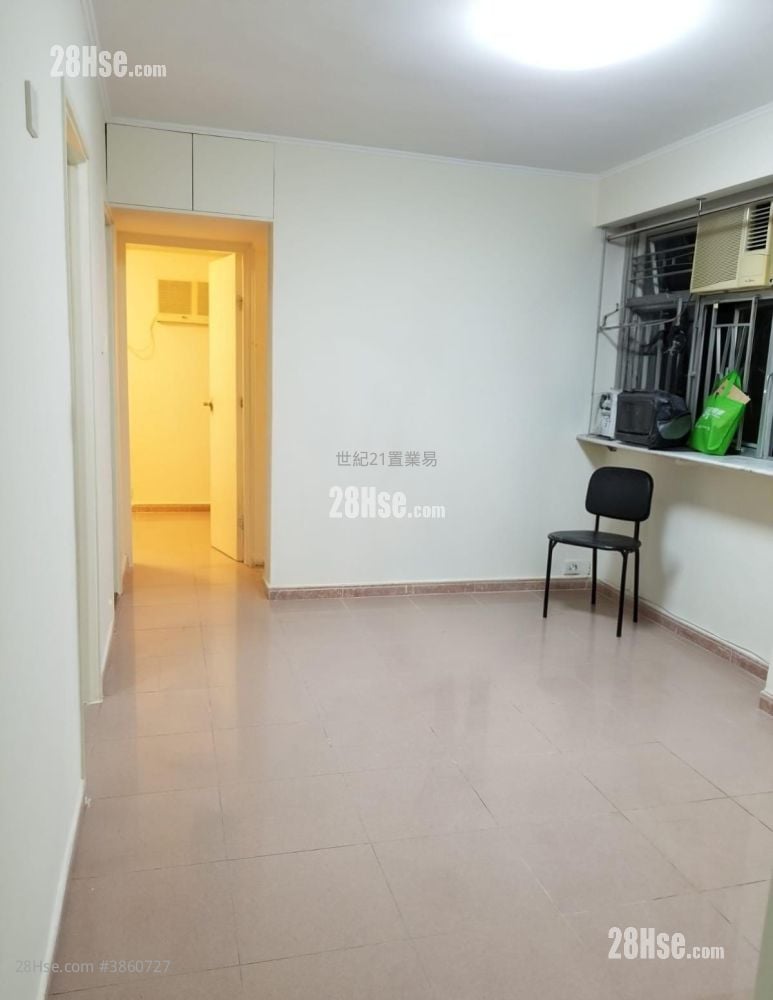 Wyler Gardens Sell 2 Bedrooms , 1 Bathroom 421 ft²