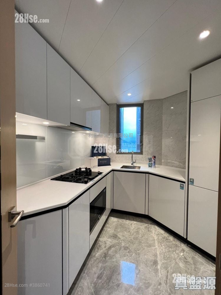Ocean Marini Rental 3 Bedrooms , 2 Bathrooms 616 ft²