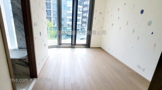 澐灃 售盤 4 房 2,276 平方呎