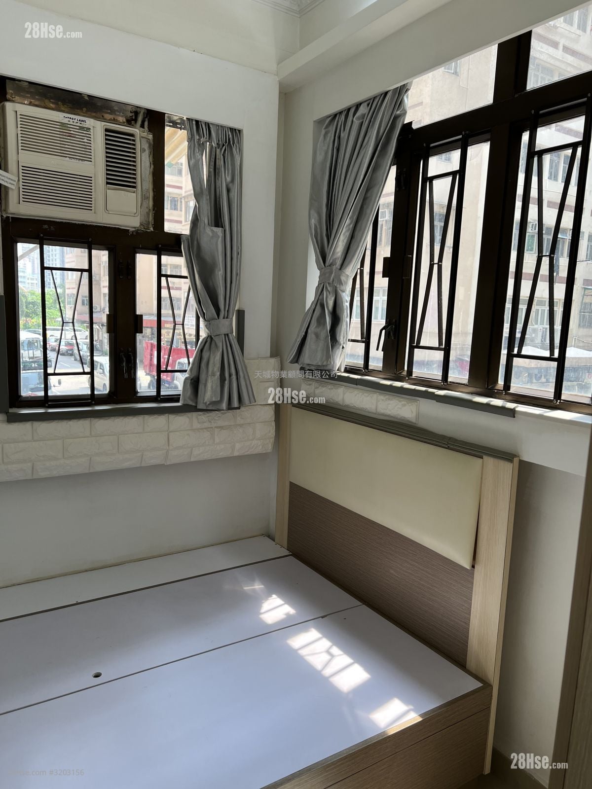 Man King Building Rental Studio , 1 Bathroom 230 ft²