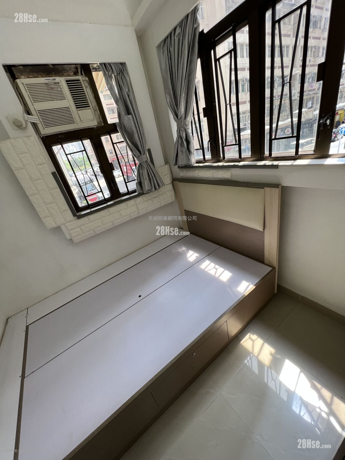 Man King Building Rental Studio , 1 Bathroom 230 ft²