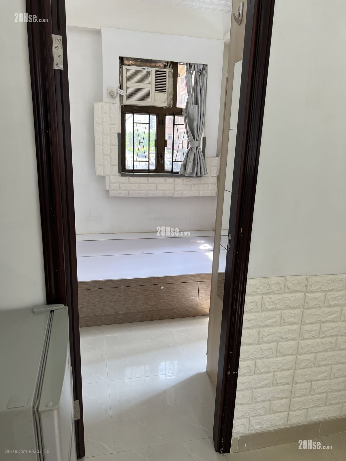 Man King Building Rental Studio , 1 Bathroom 230 ft²