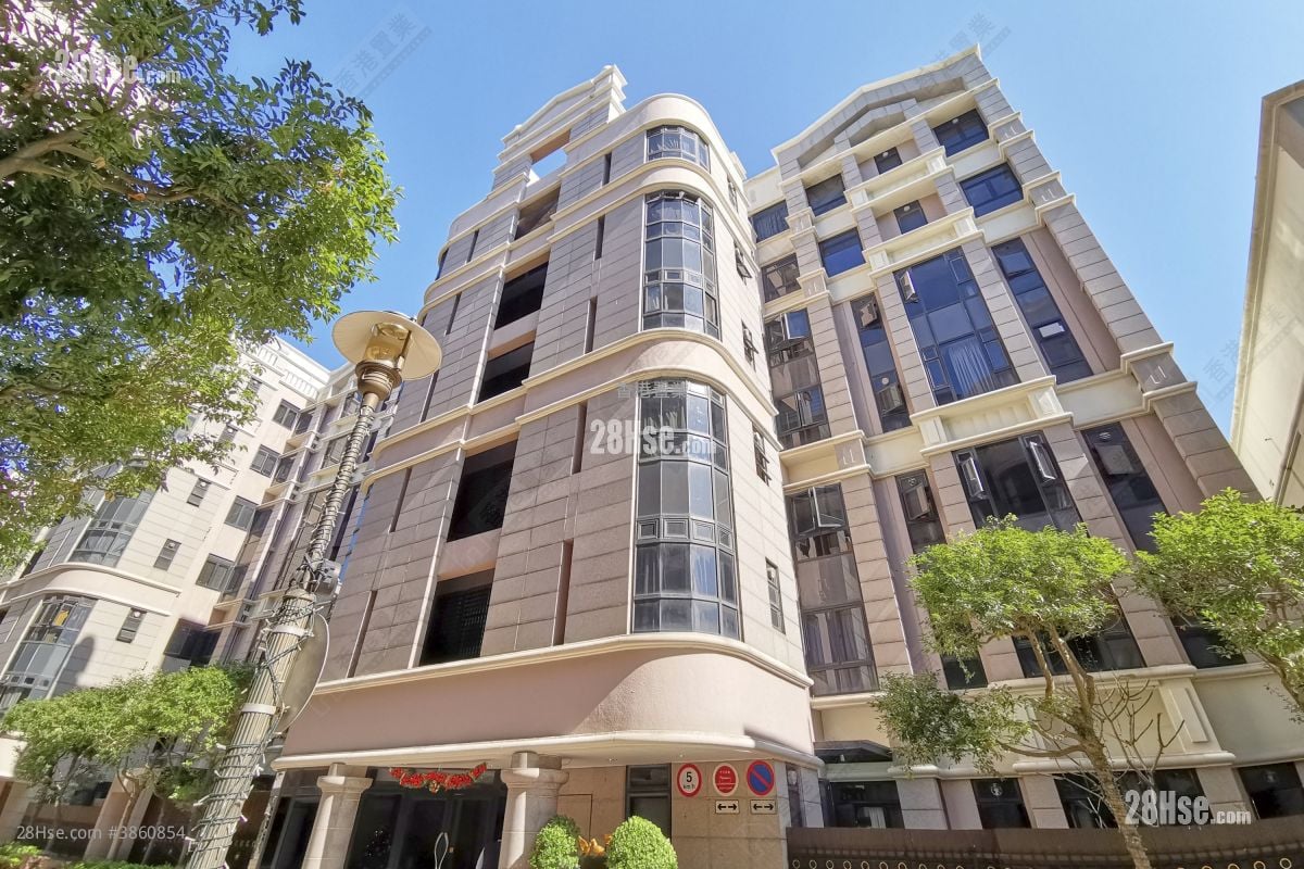 King's Park Hill Rental 4 Bedrooms , 2 Bathrooms 2,000 ft²