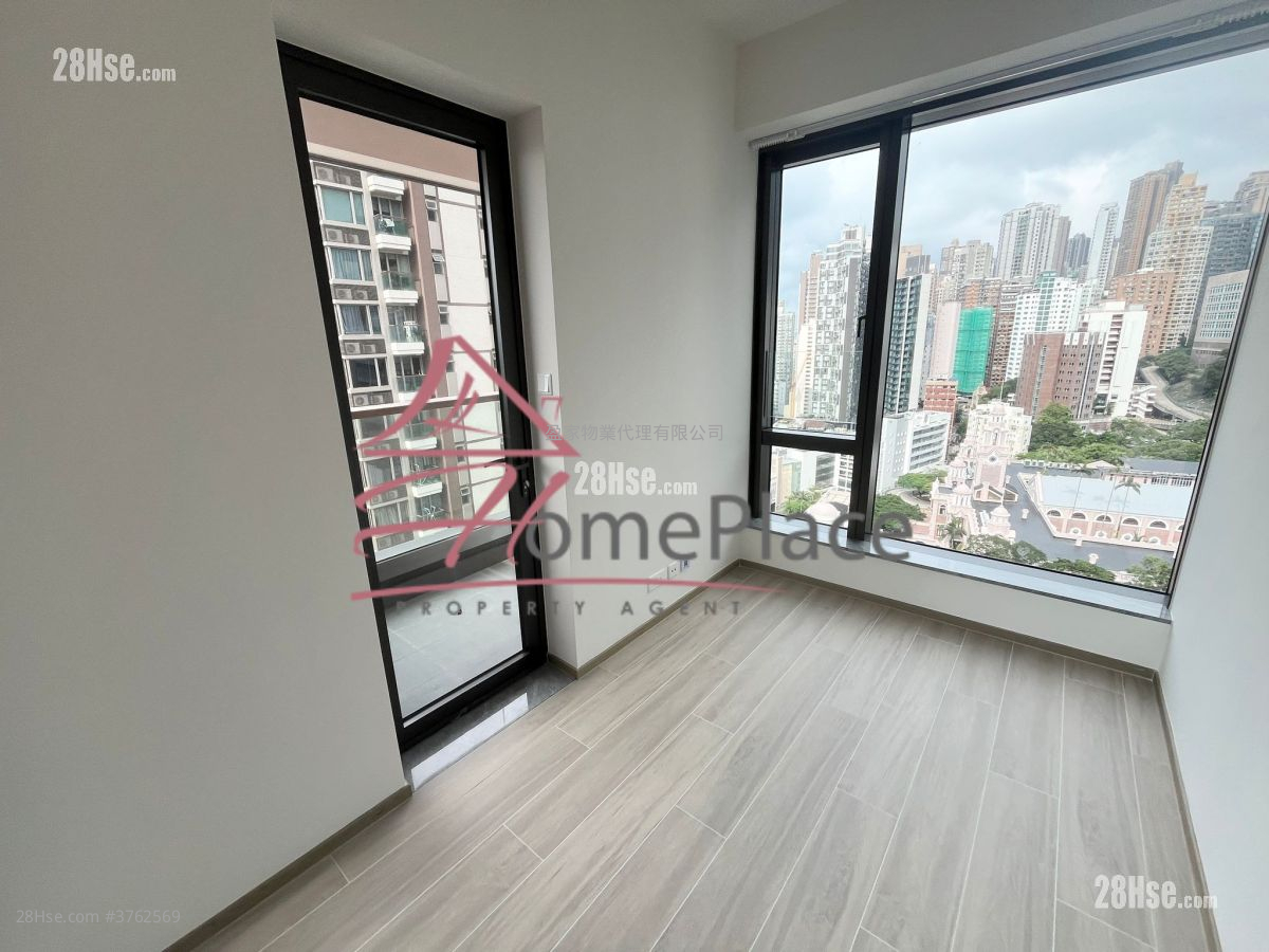The Hilltop Rental 2 Bedrooms , 1 Bathroom 475 ft²