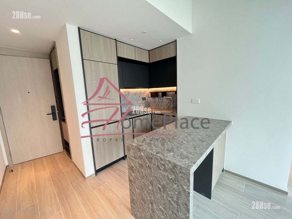 The Hilltop Rental 2 Bedrooms , 1 Bathroom 475 ft²