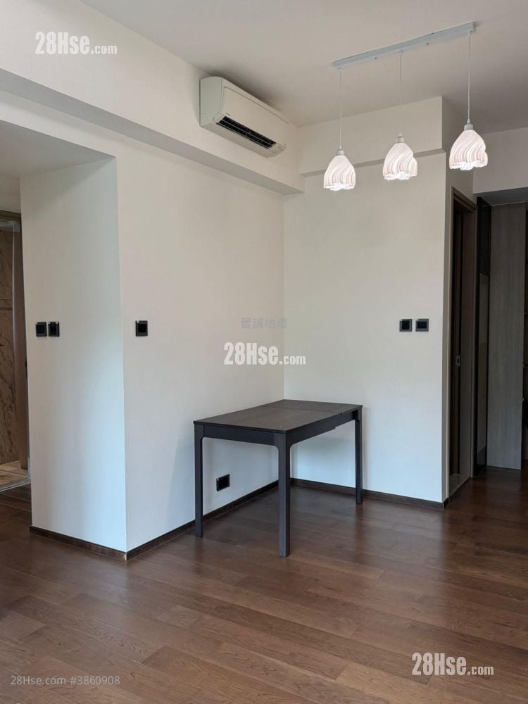 Le Pont Rental 3 Bedrooms , 1 Bathroom 698 ft²