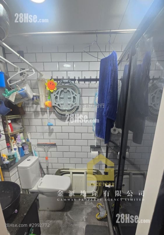 Kai Long Court Sell 1 Bedroom , 1 Bathroom 380 ft²