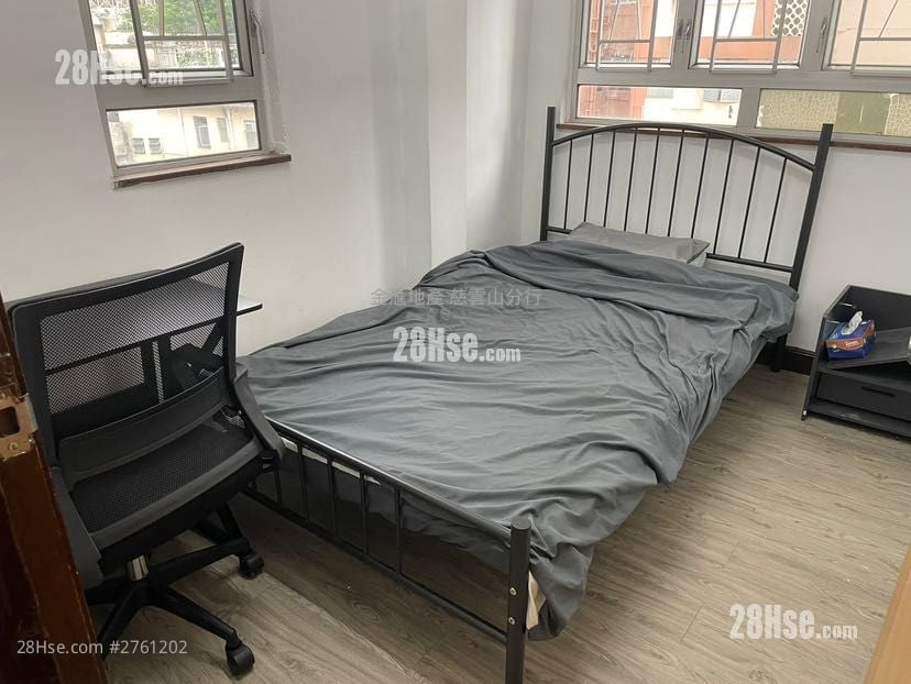 Fung Kam House Sell 1 Bedroom , 1 Bathroom 265 ft²