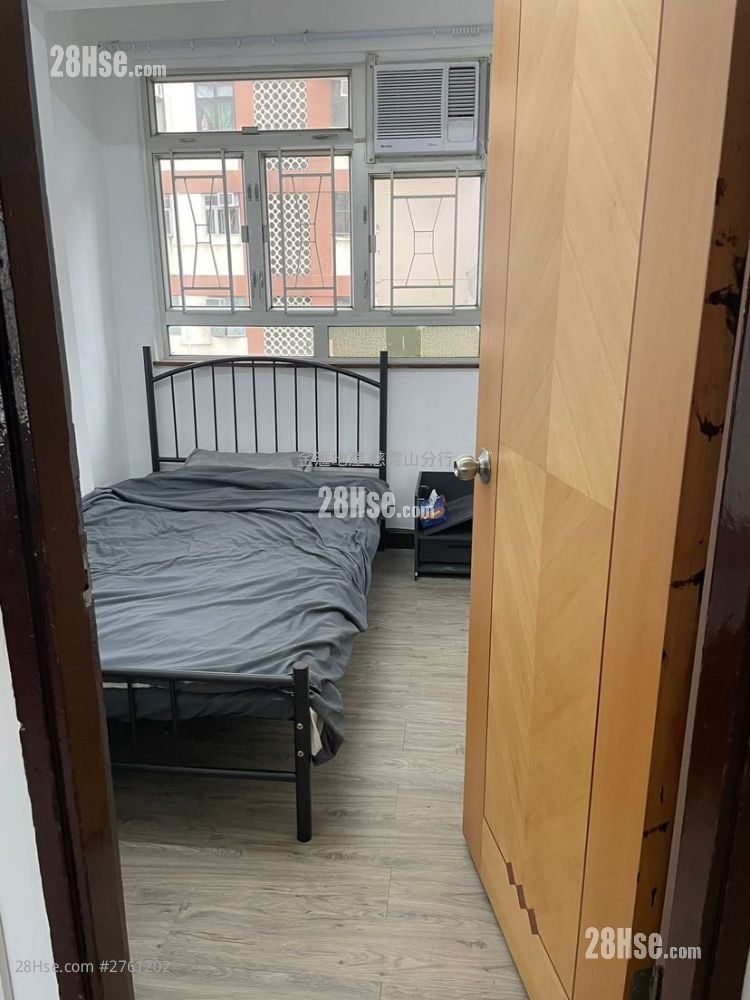 Fung Kam House Sell 1 Bedroom , 1 Bathroom 265 ft²