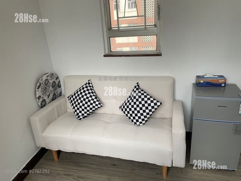 Fung Kam House Sell 1 Bedroom , 1 Bathroom 265 ft²