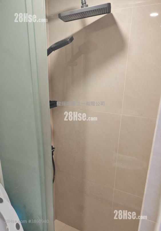 Shau Kei Wan Road Rental Studio , 1 Bathroom 120 ft²