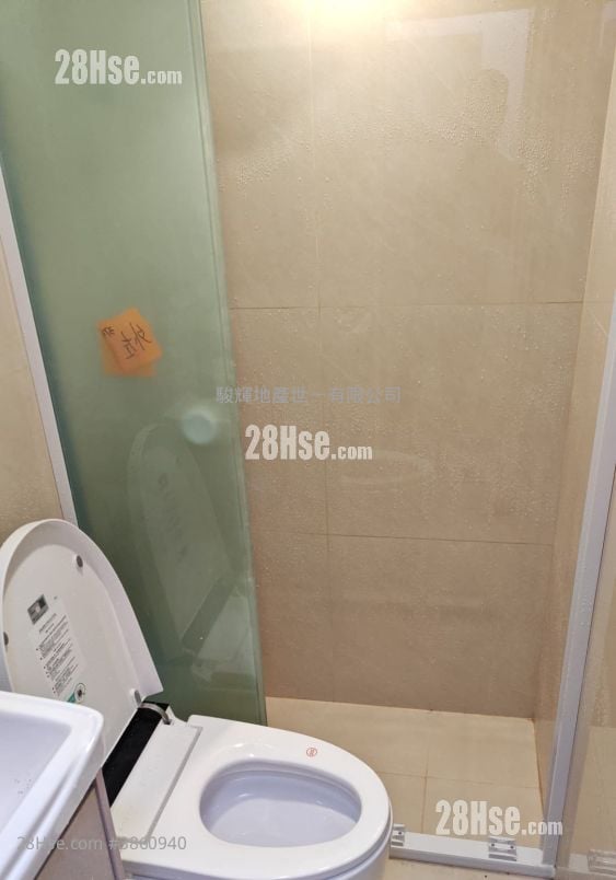 Shau Kei Wan Road Rental Studio , 1 Bathroom 120 ft²