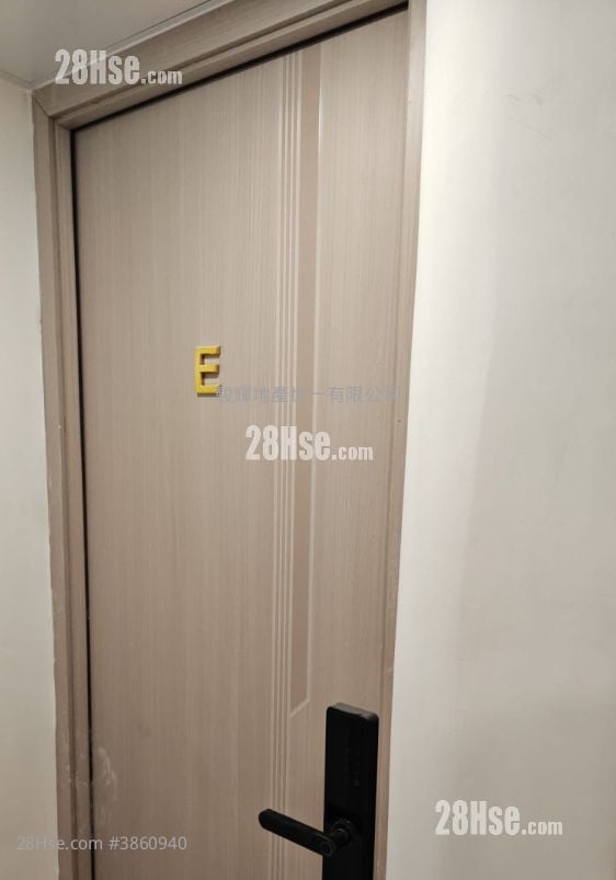 Shau Kei Wan Road Rental Studio , 1 Bathroom 120 ft²