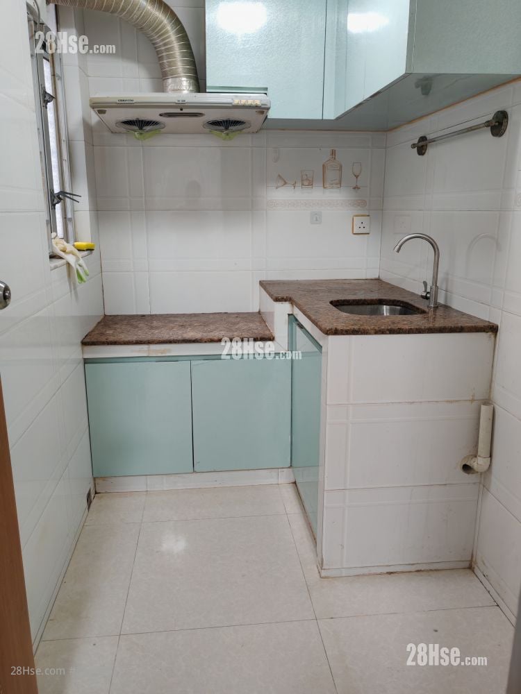 Kin Tai House Rental 2 Bedrooms , 1 Bathroom 300 ft²