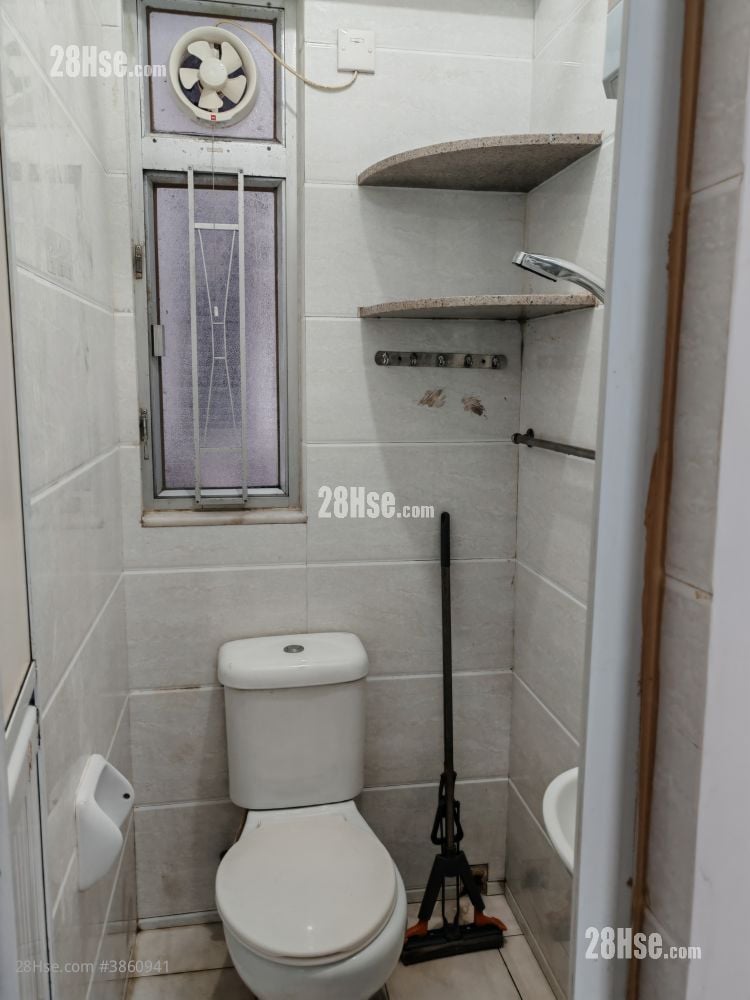Kin Tai House Rental 2 Bedrooms , 1 Bathroom 300 ft²