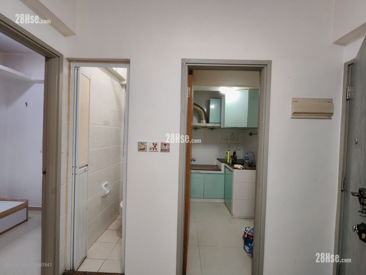 Kin Tai House Rental 2 Bedrooms , 1 Bathroom 300 ft²