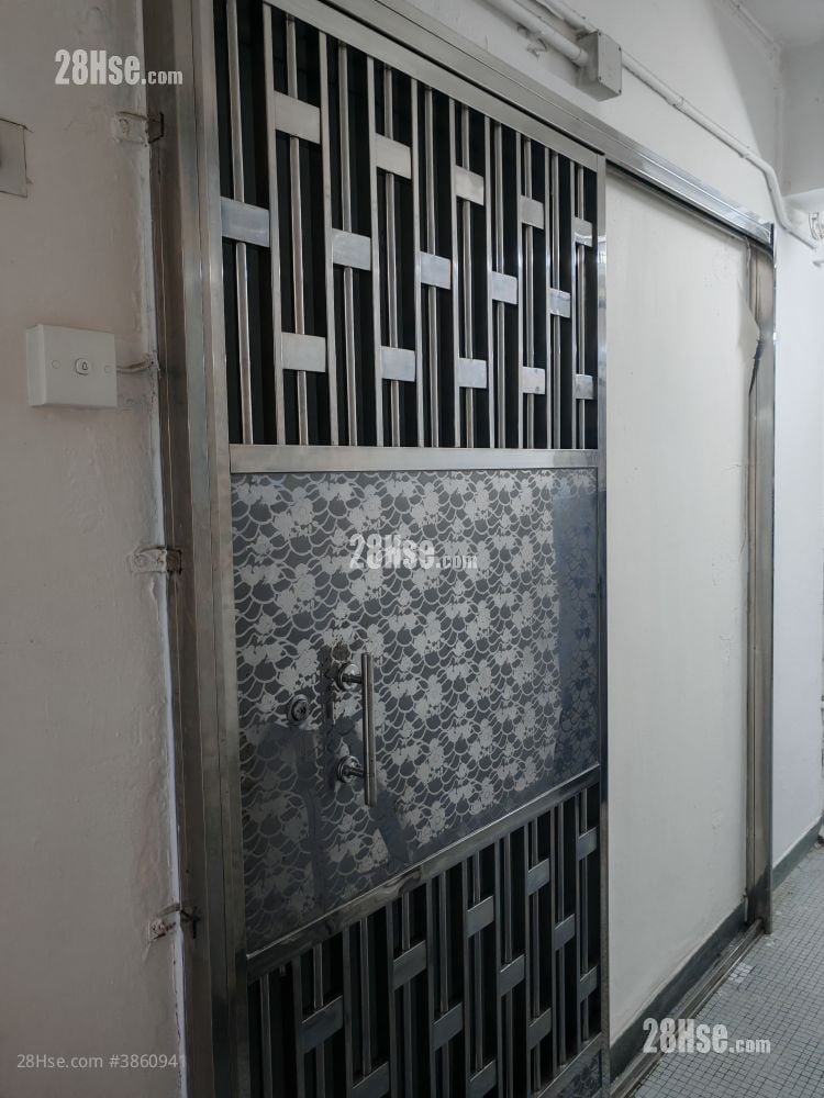 Kin Tai House Rental 2 Bedrooms , 1 Bathroom 300 ft²