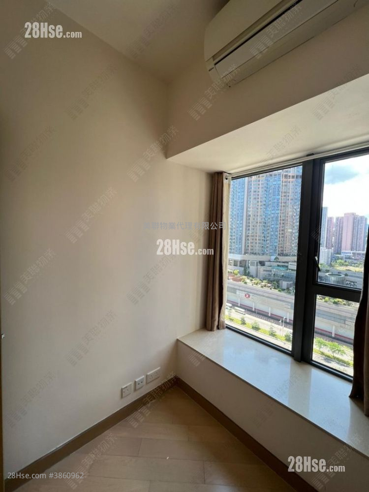 The Wings Sell 3 Bedrooms , 2 Bathrooms 648 ft²