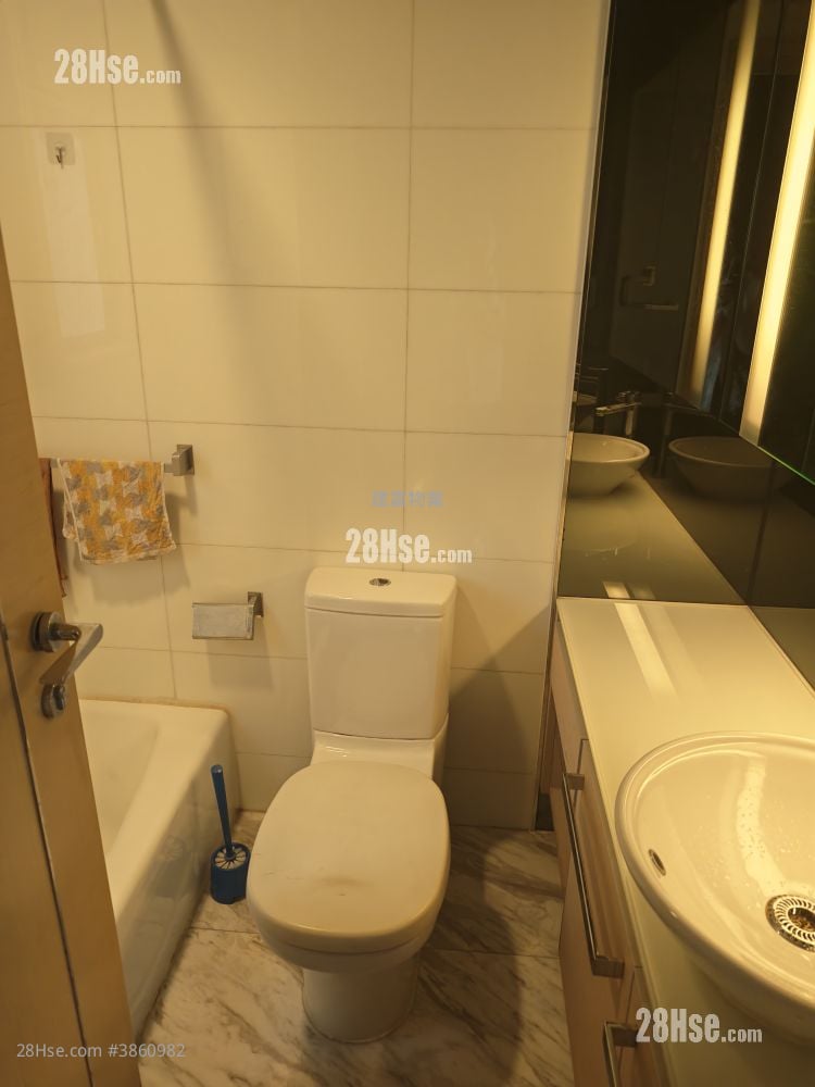 La Grove Rental 814 ft²