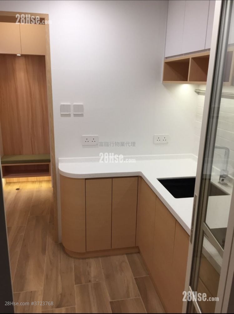 Yue On Court Sell 1 Bedroom , 1 Bathroom 469 ft²
