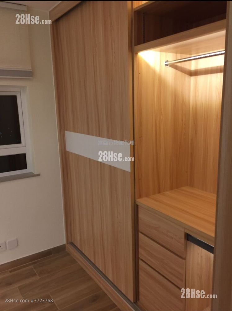 Yue On Court Sell 1 Bedroom , 1 Bathroom 469 ft²