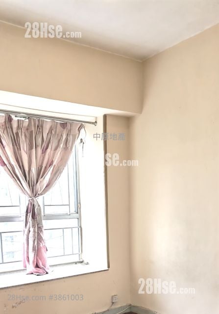 Fanling Town Center Sell 2 Bedrooms , 1 Bathroom 399 ft²