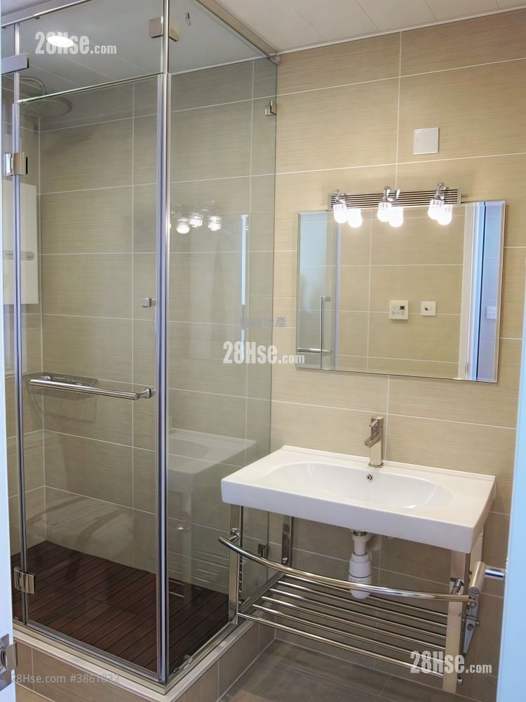 Scenic Heights Sell 2 Bedrooms , 1 Bathroom 597 ft²