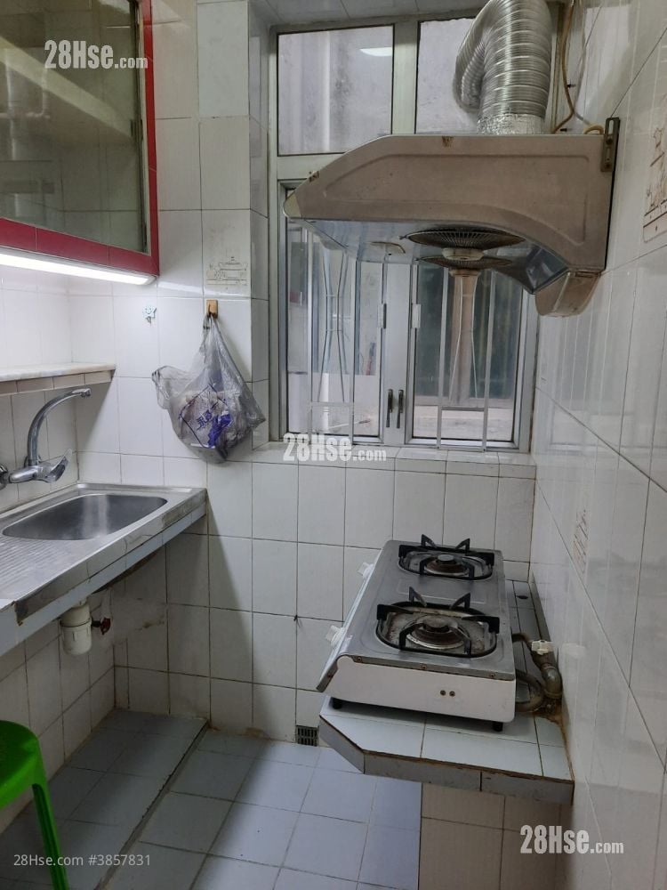 Chung Ying Building Rental 2 Bedrooms , 1 Bathroom 374 ft²