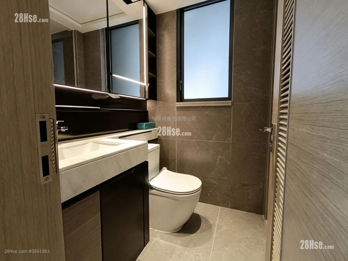 The Yoho Hub Sell 2 Bedrooms , 1 Bathroom 467 ft²