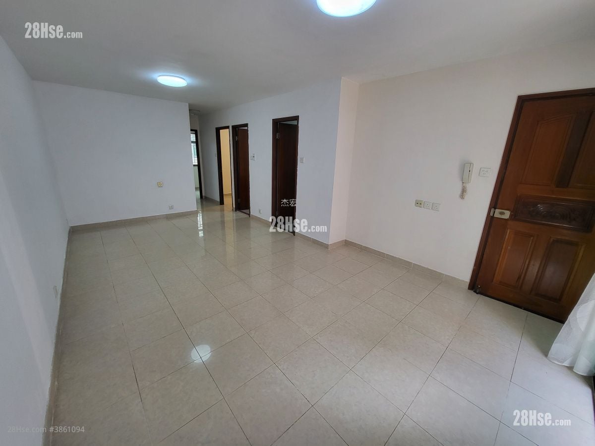 living room: Hin Tin Village Rental 3 Bedrooms , 1 Bathroom