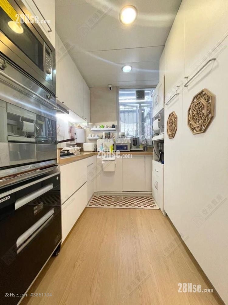 One Beacon Hill Sell 3 Bedrooms 1,141 ft²