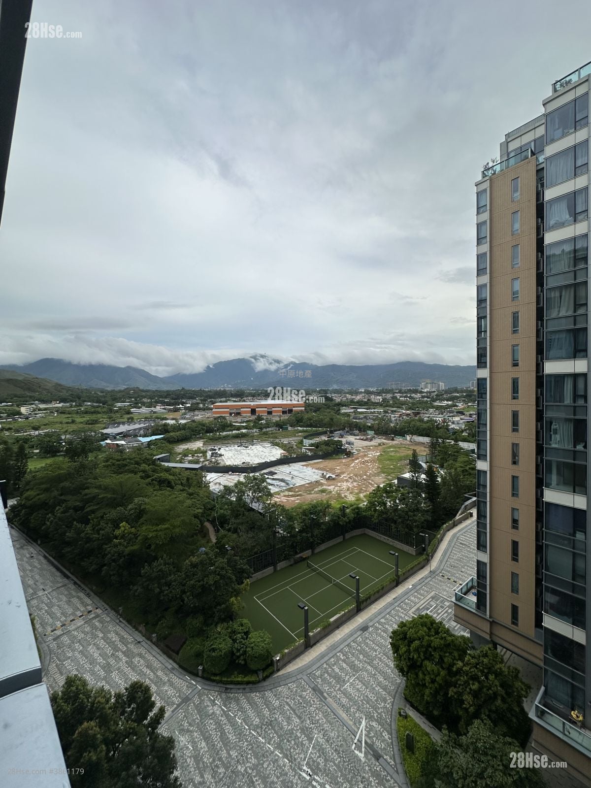 峻峦 售盘 2 房 578 平方尺