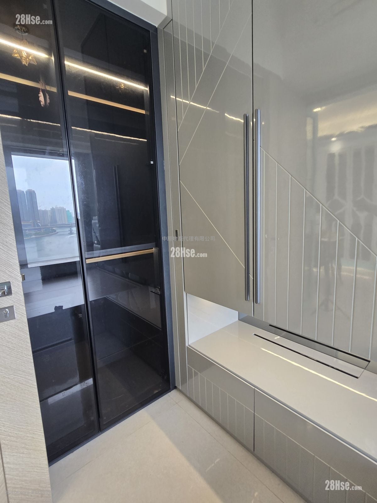 Ocean Pride Sell 2 Bedrooms , 1 Bathroom 530 ft²