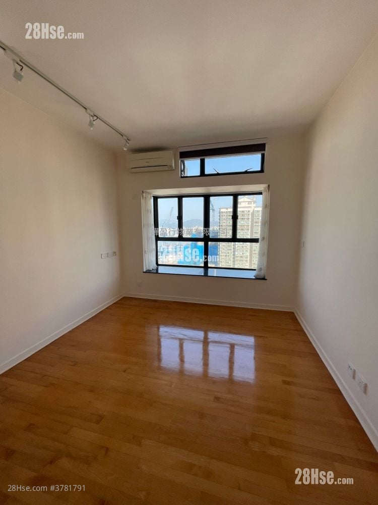 Scenecliff Rental 3 Bedrooms , 2 Bathrooms 942 ft²